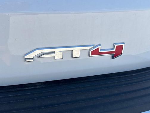 Summit White 2026 GMC Yukon 4WD AT4