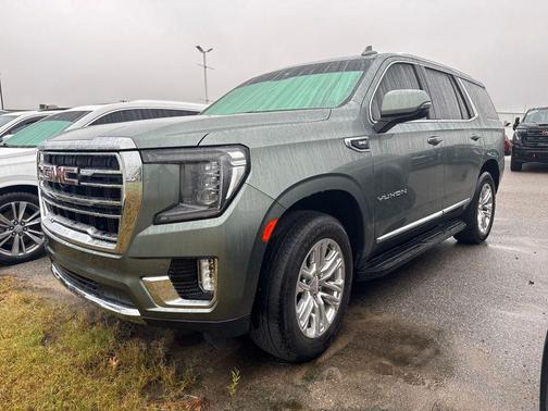 2023 GMC Yukon SLT