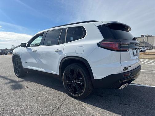 2026 GMC Acadia Elevation FWD