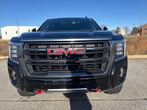 2024 GMC Yukon 4WD AT4