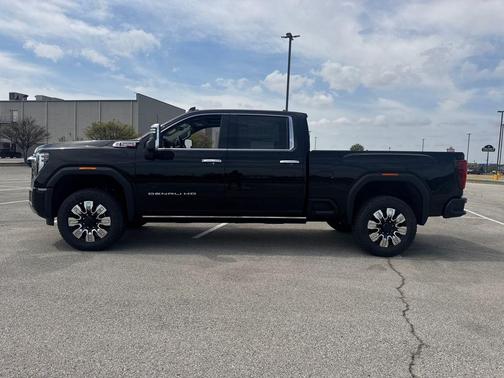 Onyx Black 2026 GMC Sierra 2500 Denali