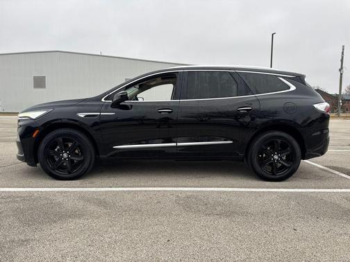 2023 Buick Enclave Essence FWD