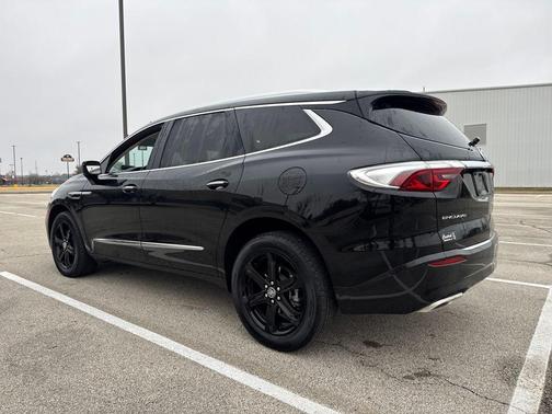 2023 Buick Enclave Essence FWD