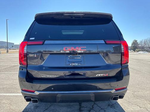 2026 GMC Yukon 4WD AT4
