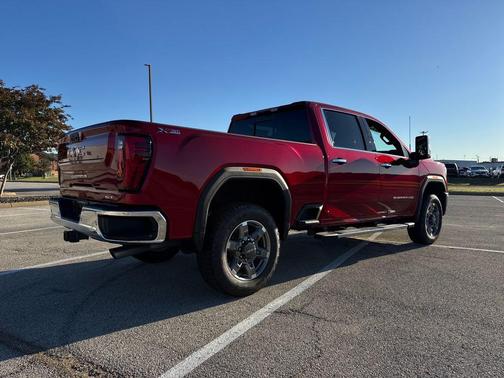 2026 GMC Sierra 2500 SLT
