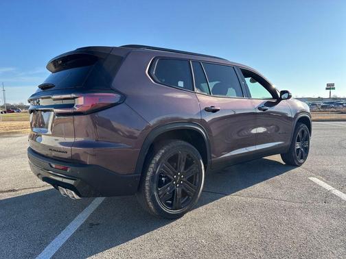 2026 GMC Acadia Elevation FWD