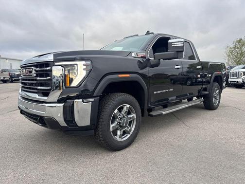 Onyx Black 2026 GMC Sierra 2500 SLT
