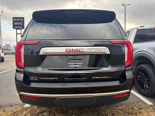2022 GMC Yukon XL Denali