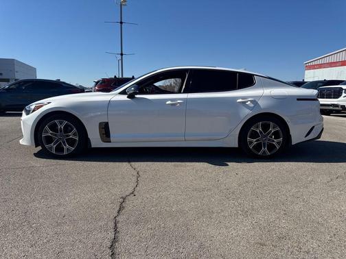 2021 Kia Stinger GT-Line