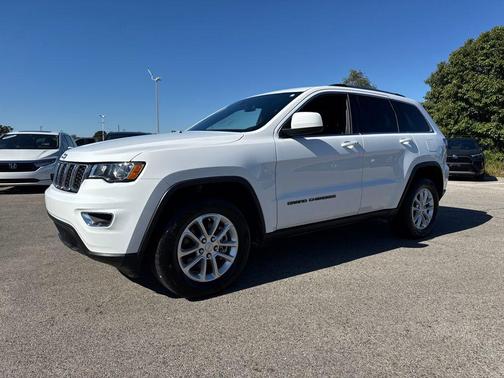 2021 Jeep Grand Cherokee Laredo