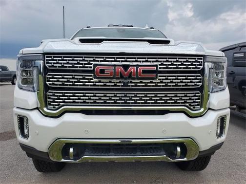 Photo 2 of 6 of 2020 GMC Sierra 2500 Denali