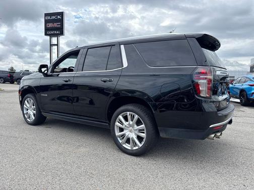2022 Chevrolet Tahoe 4WD High Country