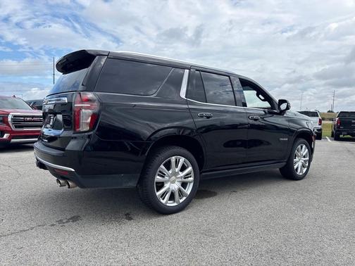 2022 Chevrolet Tahoe 4WD High Country