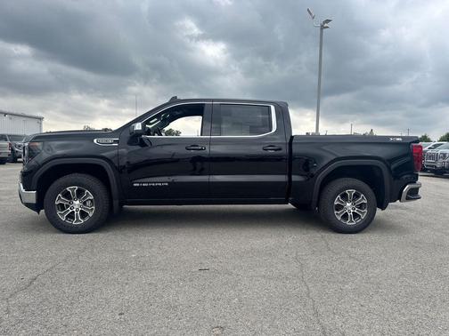 Onyx Black 2026 GMC Sierra 1500 SLE