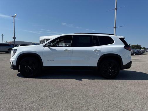 2026 GMC Acadia Elevation FWD