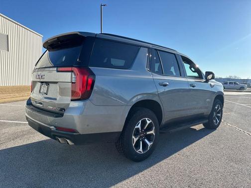 2026 GMC Yukon 4WD AT4