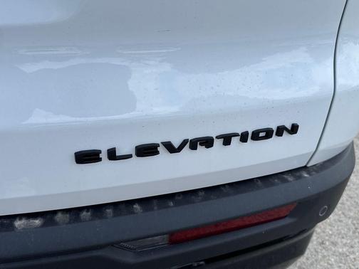 2026 GMC Acadia FWD Elevation