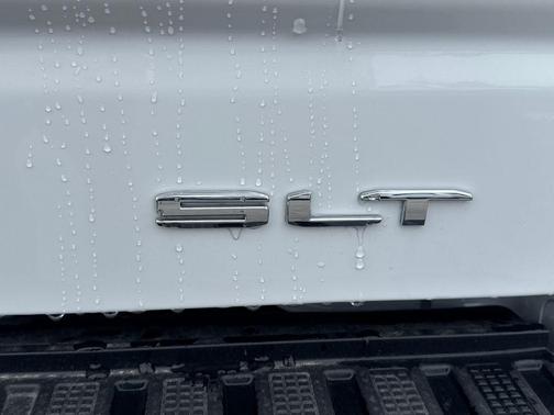 Summit White 2026 GMC Sierra 1500 SLT