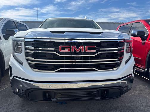 Summit White 2026 GMC Sierra 1500 SLT