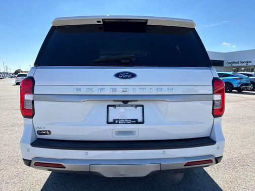 2022 Ford Expedition XLT