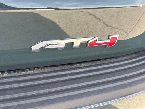 2026 GMC Yukon XL 4WD AT4