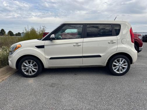 2013 Kia Soul +
