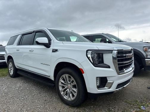 Summit White 2023 GMC Yukon XL SLT