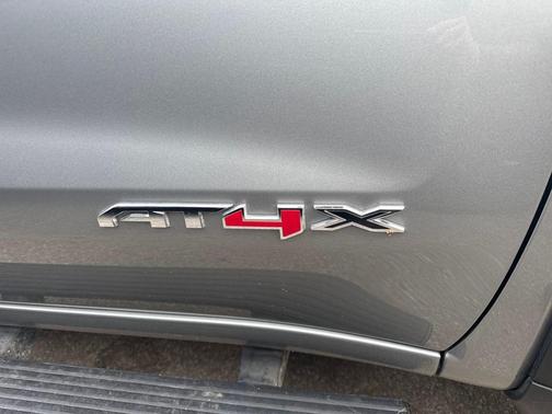 2023 GMC Sierra 1500 AT4X