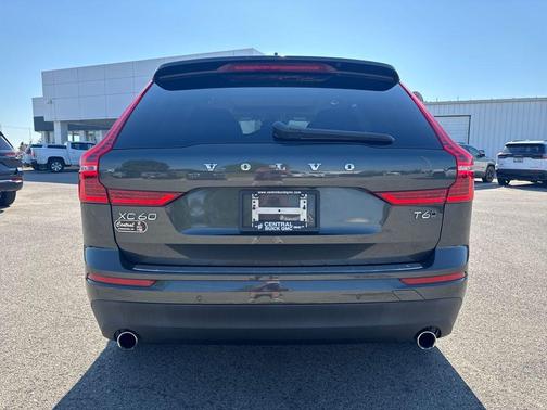 2018 Volvo XC60 T6 Momentum