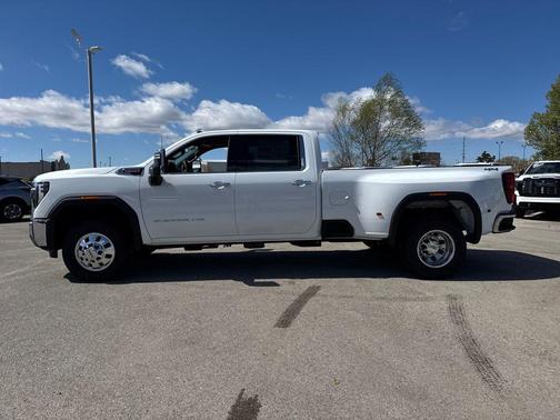 2026 GMC Sierra 3500 SLT