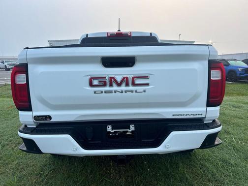 Summit White 2024 GMC Canyon Denali