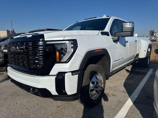 2026 GMC Sierra 3500 Denali