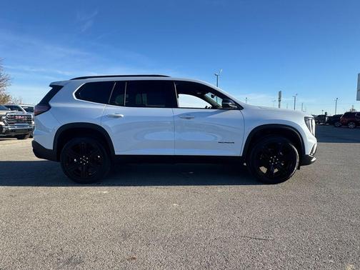 2026 GMC Acadia Elevation FWD