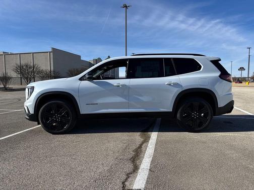 2026 GMC Acadia Elevation FWD
