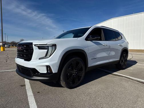 2026 GMC Acadia Elevation FWD