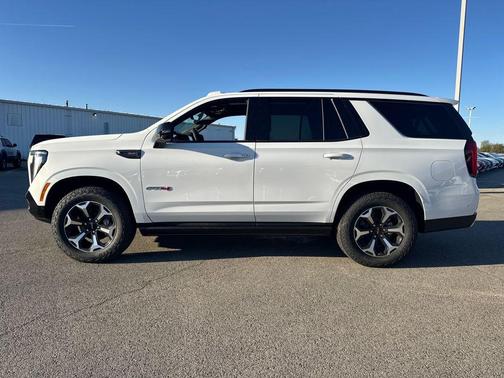 2026 GMC Yukon 4WD AT4