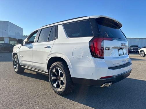 2026 GMC Yukon 4WD AT4