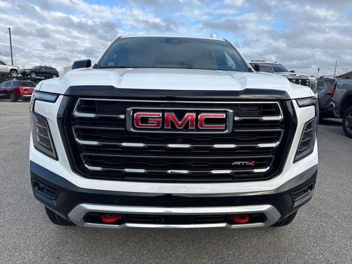 2026 GMC Yukon 4WD AT4