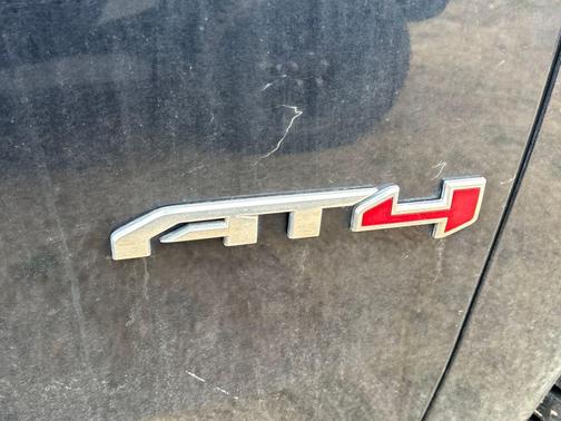 2021 GMC Yukon 4WD AT4