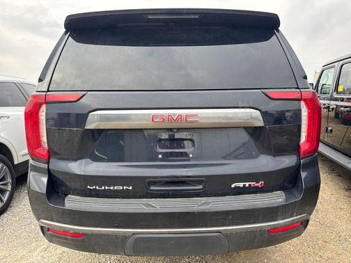 2021 GMC Yukon 4WD AT4