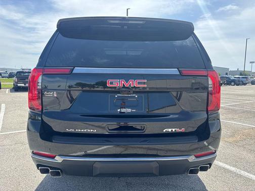 Onyx Black 2026 GMC Yukon 4WD AT4