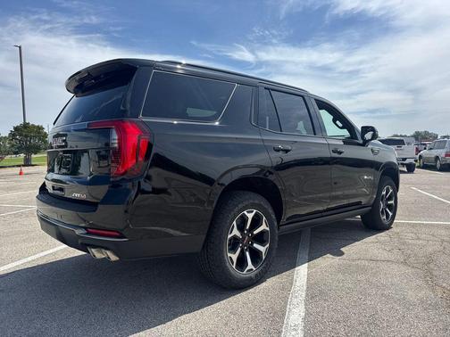 Onyx Black 2026 GMC Yukon 4WD AT4