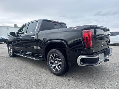 Onyx Black 2026 GMC Sierra 1500 SLT