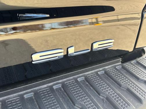 2026 GMC Sierra 2500 SLE