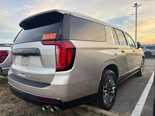 2023 GMC Yukon XL Denali Ultimate