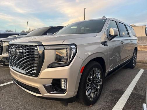 2023 GMC Yukon XL Denali Ultimate