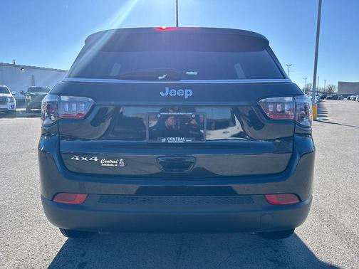 2023 Jeep Compass Sport