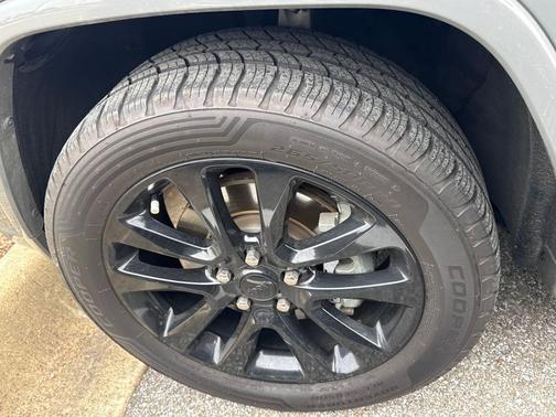 2021 Jeep Grand Cherokee Laredo