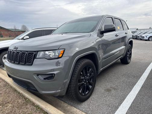 2021 Jeep Grand Cherokee Laredo