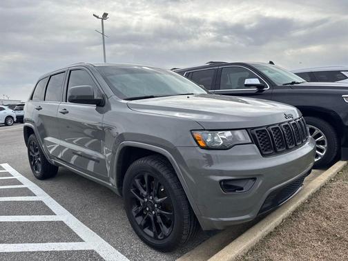2021 Jeep Grand Cherokee Laredo